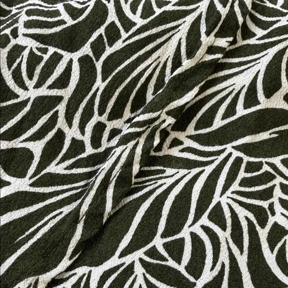 Express Floral Pattern Green Maxi Wrap Dress - Women’s Medium Long Sleeve Dress - Picture 4 of 10